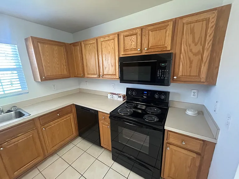 4902 Southgate Pkwy — Photo 14