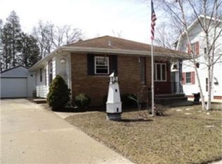 1723 27th St, Two Rivers, WI 54241