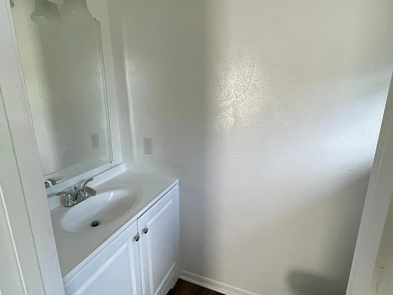 401 E Reunion St — Photo 6