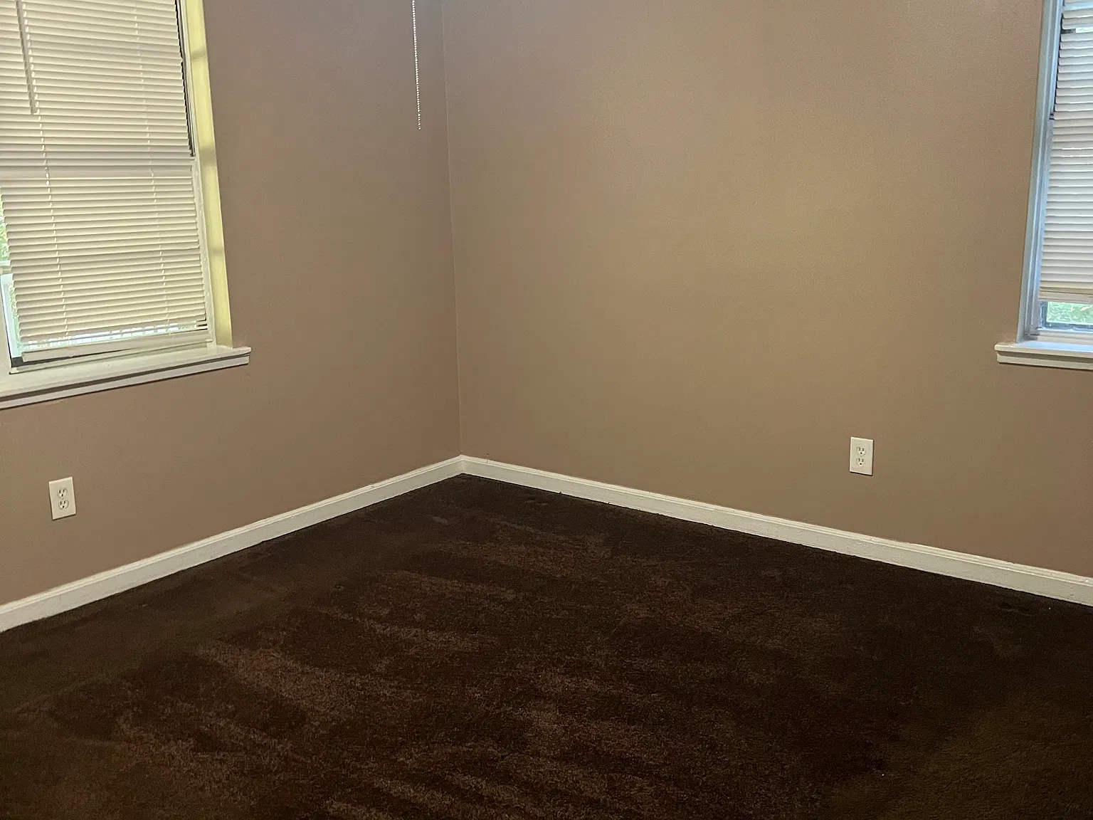 4 bed, $1,900 — Photo 4