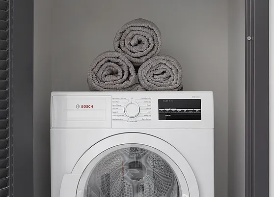 Rented by Aura Management | media 27