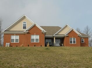 1099 Oak Wood Ln, Leitchfield, KY 42754