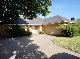 1624 Riverway Bend Cir, Dallas, TX 75217