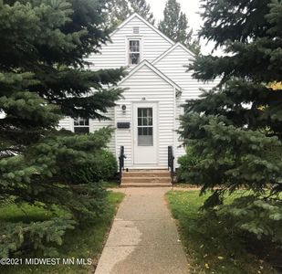 907 Summit Ave, Detroit Lakes, MN, 56501