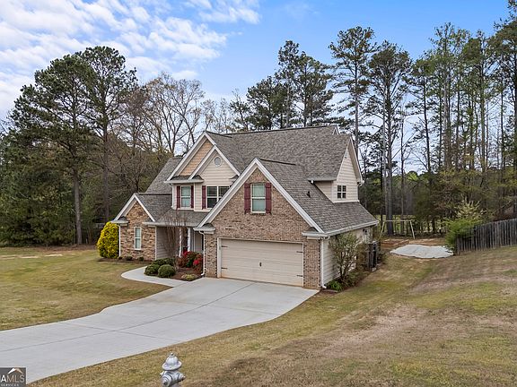 2nd image of 404 Copper Ridge Dr