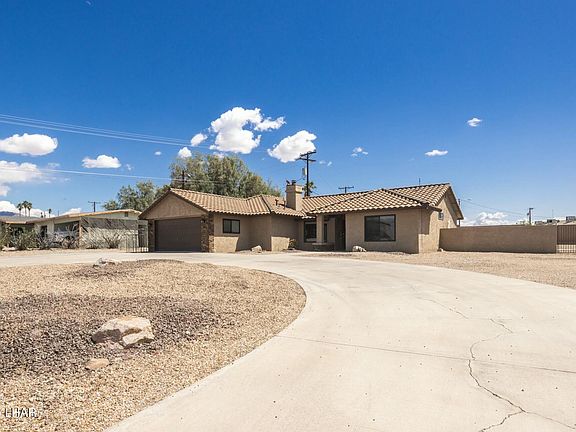 5th image of 2104 Smoketree Ave N