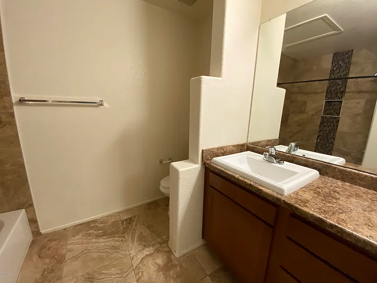 1251 E Weimer Cir #43 — Photo 32