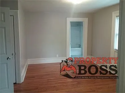 802 Pine St — Photo 6