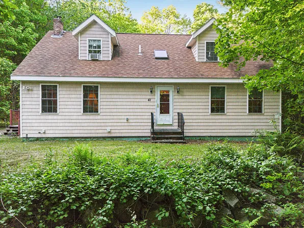 41 Birch Street, Winthrop, ME 04364