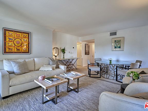 3rd image of 5009 Woodman Ave APT 302