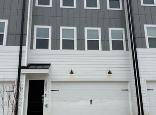 2853 Farmhouse Dr, Apex, NC 27502