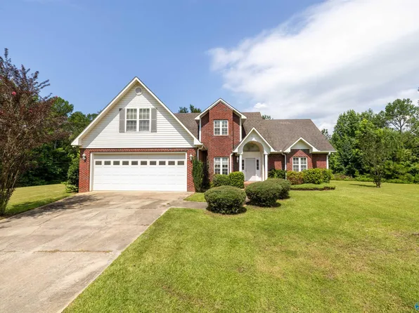 231 Maddox St, Guin, AL 35563