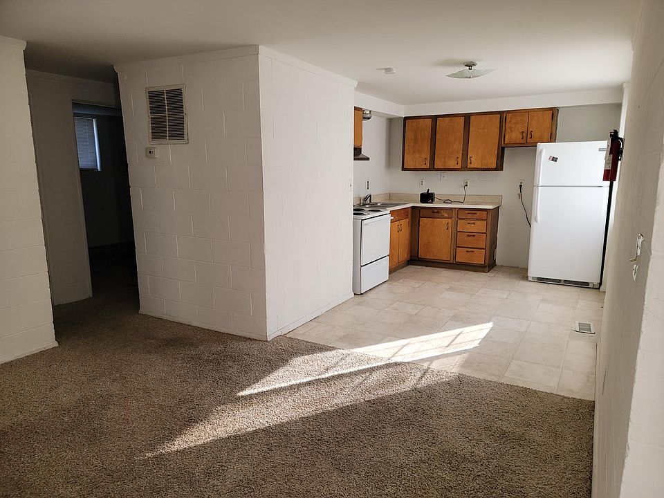 2nd image of 912 East St APT 2