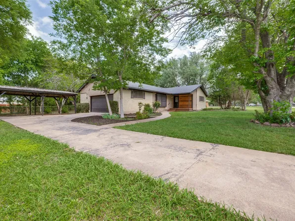 1533 E Springcrest Cir, Lancaster, TX 75134