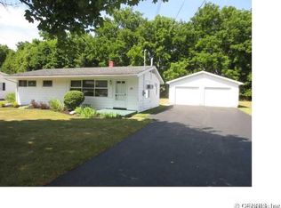 20 Orchard Park, Phelps, NY 14532