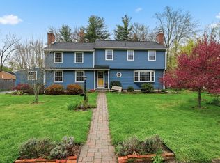 99 Blackberry Ln, Northampton, MA 01060