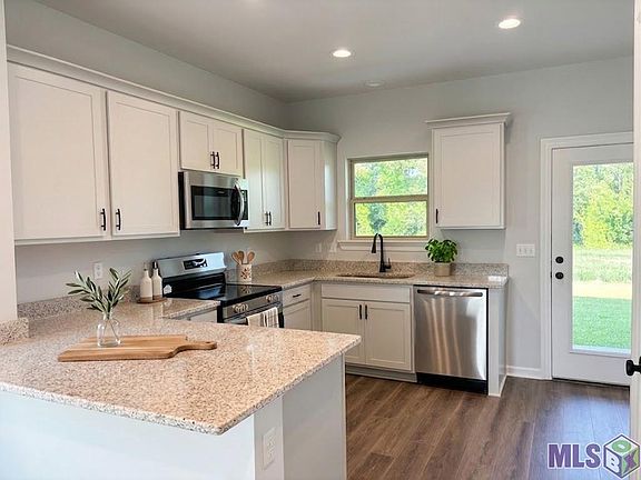 5th image of 4172 Landsdowne Dr