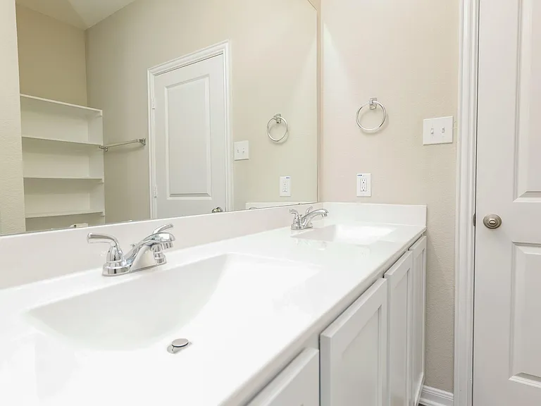 18731 Creek Falls Ln — Photo 29