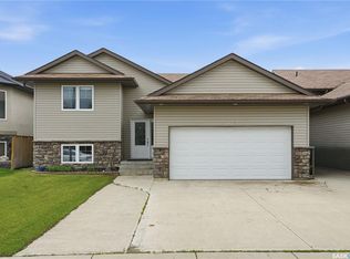 1214 Willowgrove COURT, Saskatoon, SK S7W 0A8