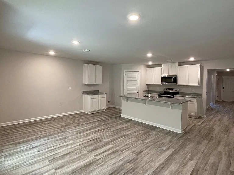 8661 Pathstone Blvd — Photo 35