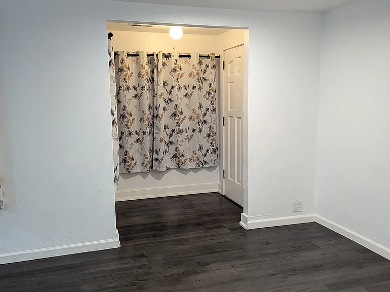 1210 Madison St — Photo 88