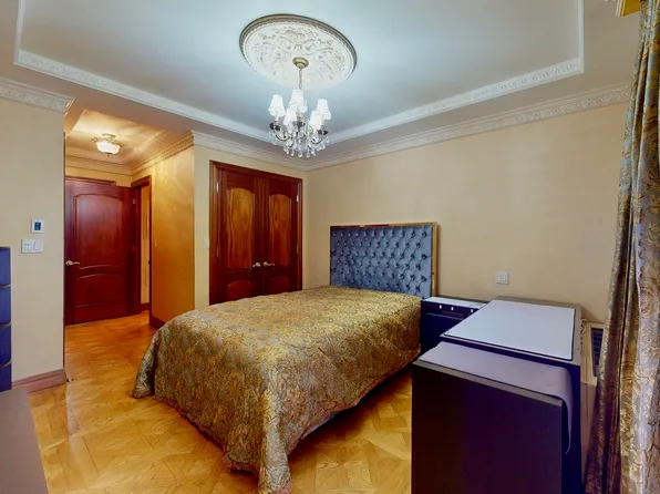 120 Oceana Drive West image 24 of 37