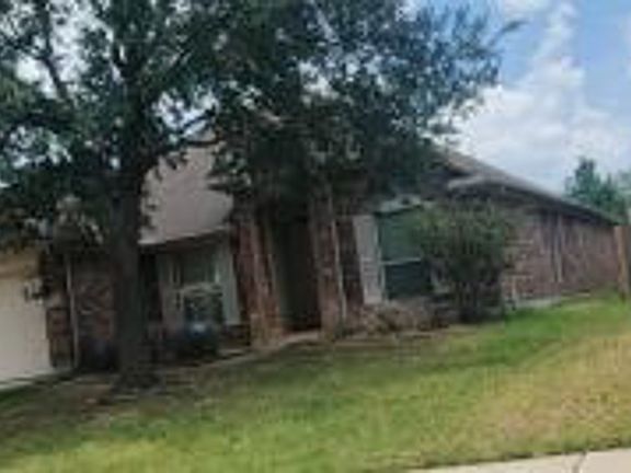 3rd image of 3226 Rainhill Ct