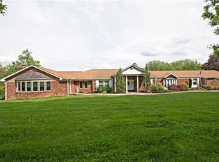 601 1st St, North Huntingdon, PA 15642