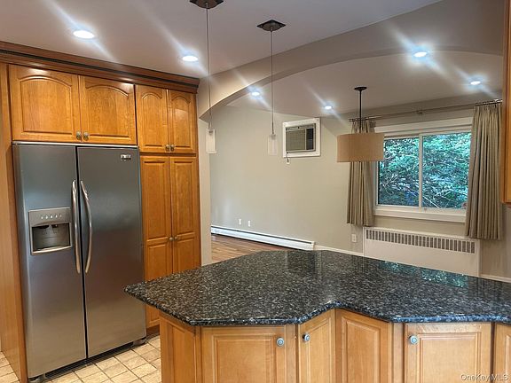 5th image of 11 Royal Oak Drive