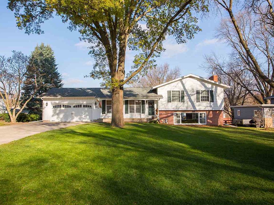 1st image of 1418 Pin Oak Dr