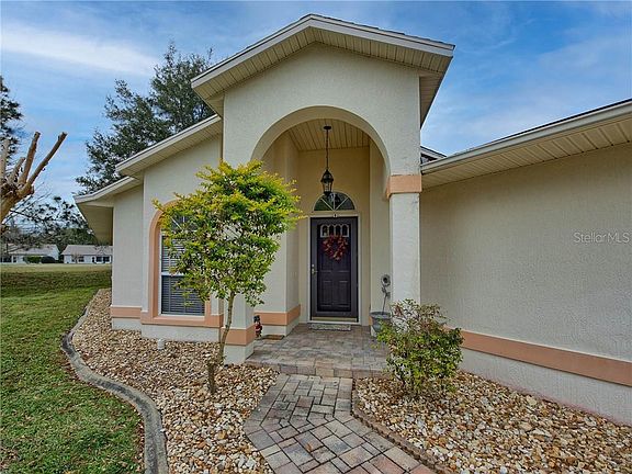 3rd image of 32643 Oak Park Dr