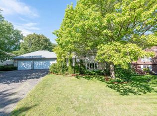 12908 Grandview Ct, Burnsville, MN 55337