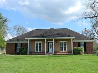 111 Travis Ln, Leesburg, GA 31763