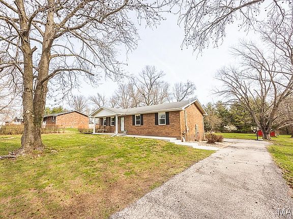 4th image of 2340 Marine Rd