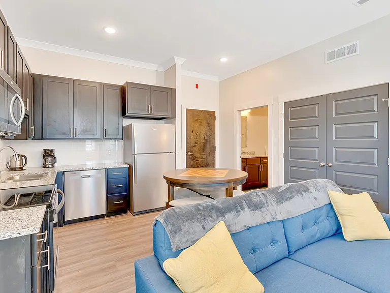 28 W 19th St #100 — Photo 39