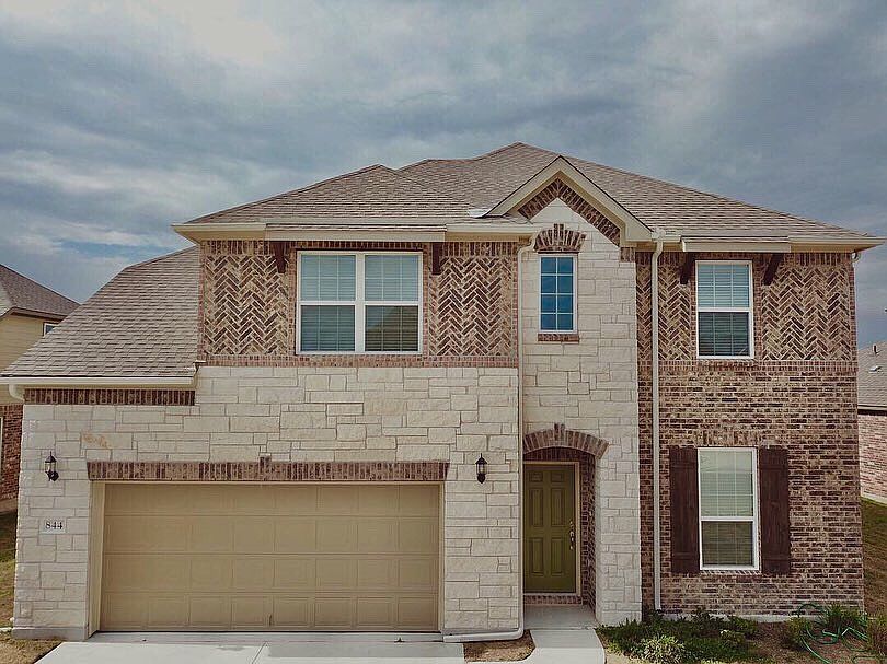 1st image of 844 Olive Ln