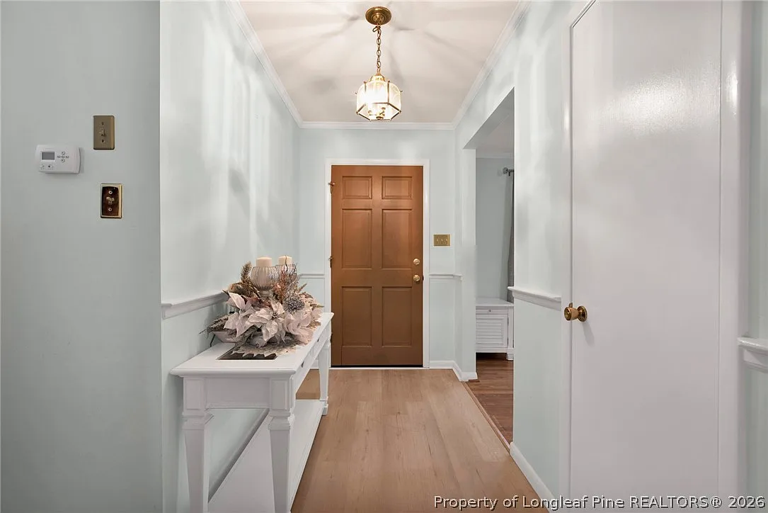 3 bed, 2.0 bath, 1580 sqft, $2,000 — Photo 4