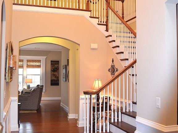 2nd image of 3580 Allee Elm Dr
