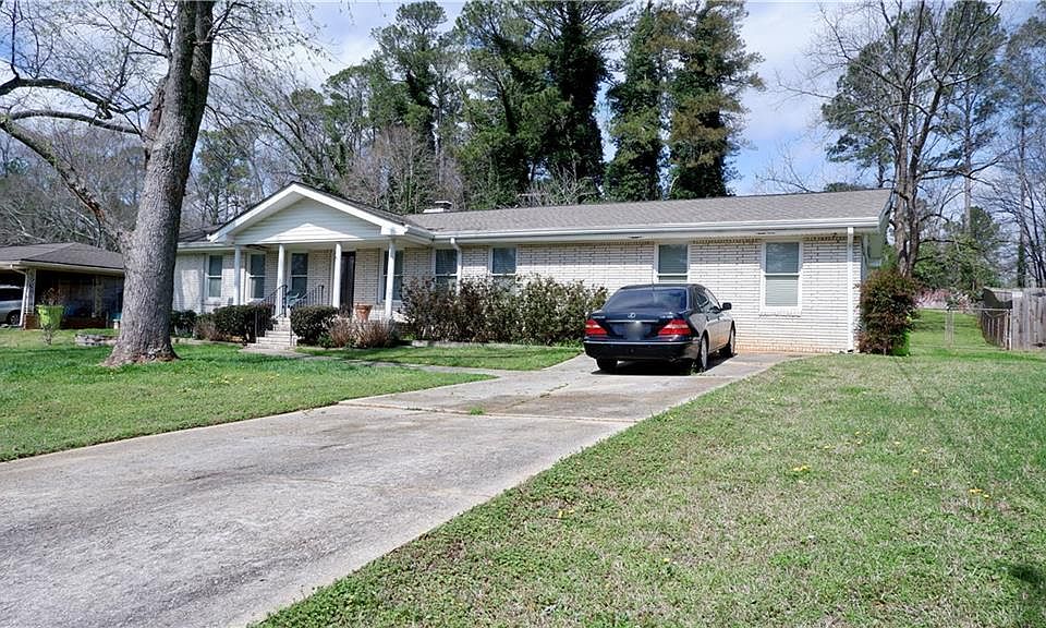 1st image of 1920 Silver Creek Dr