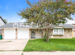 4902 Quail Hollow Dr, Baytown, TX 77521