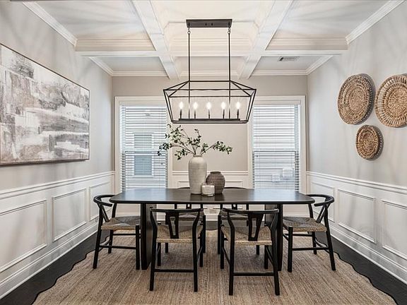2nd image of 1305 Roswell Manor Cir