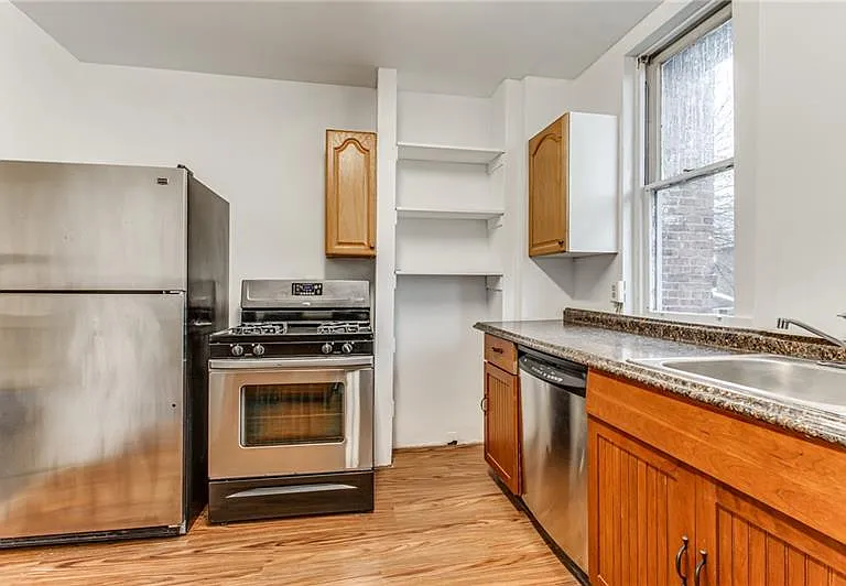 354 Ophelia St — Photo 10