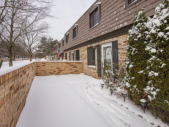 3rd image of 581 Tollis Pkwy #3-26