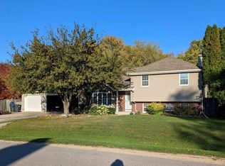 W2963 Farmstead Dr, Appleton, WI 54915