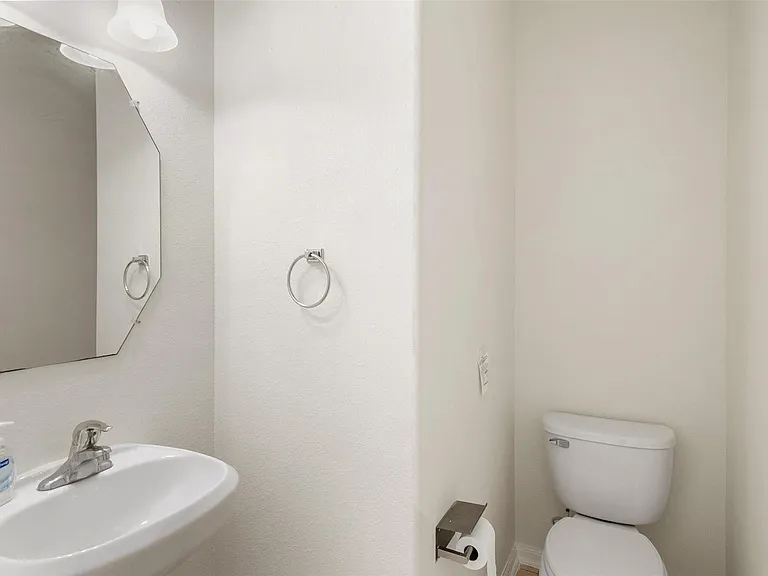 14213 Stone Bluff Ln — Photo 31