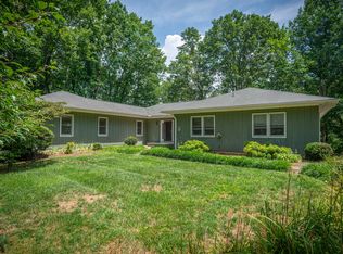 864 Tip Top Rd, Brevard, NC 28712