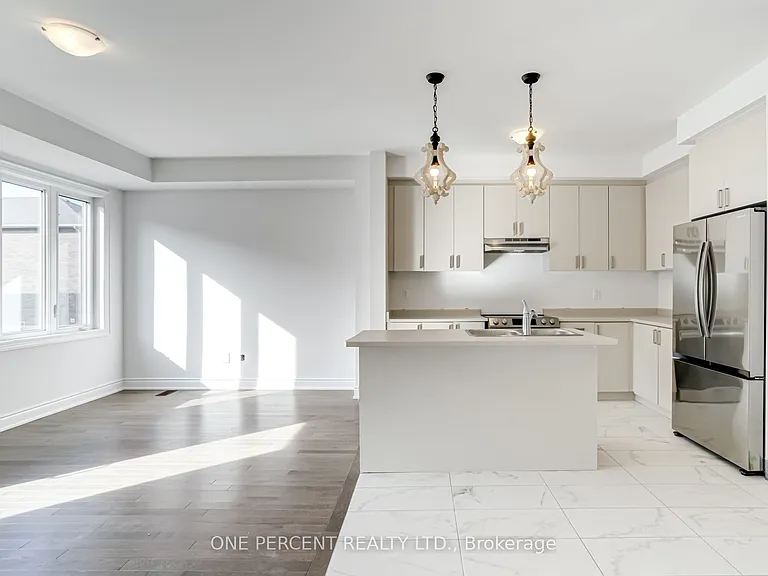 24 Autumn Dr — Photo 11