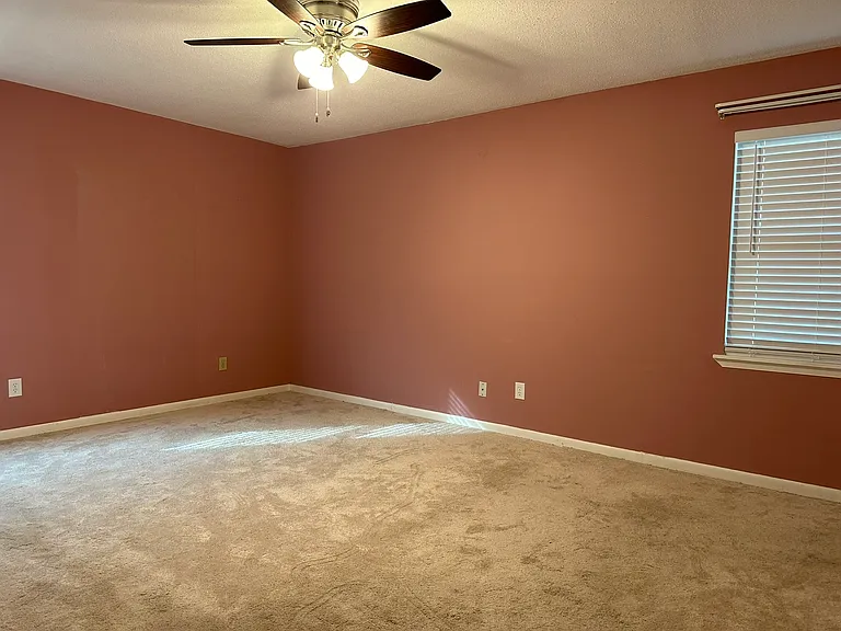 627 Old Hickory St — Photo 7