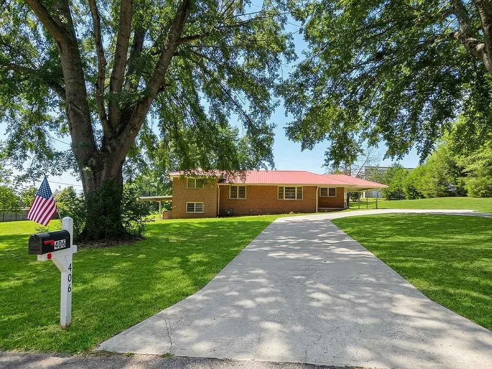 406 Thunder Rd