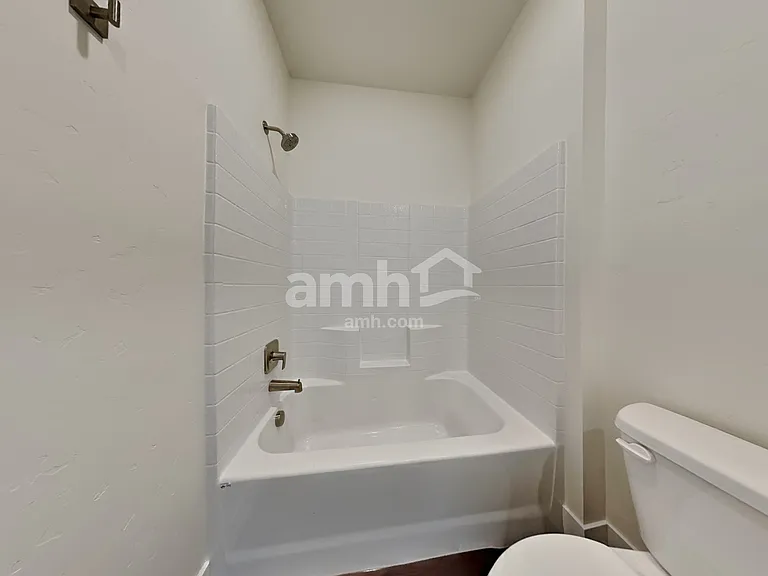 9480 W Clancey St — Photo 16